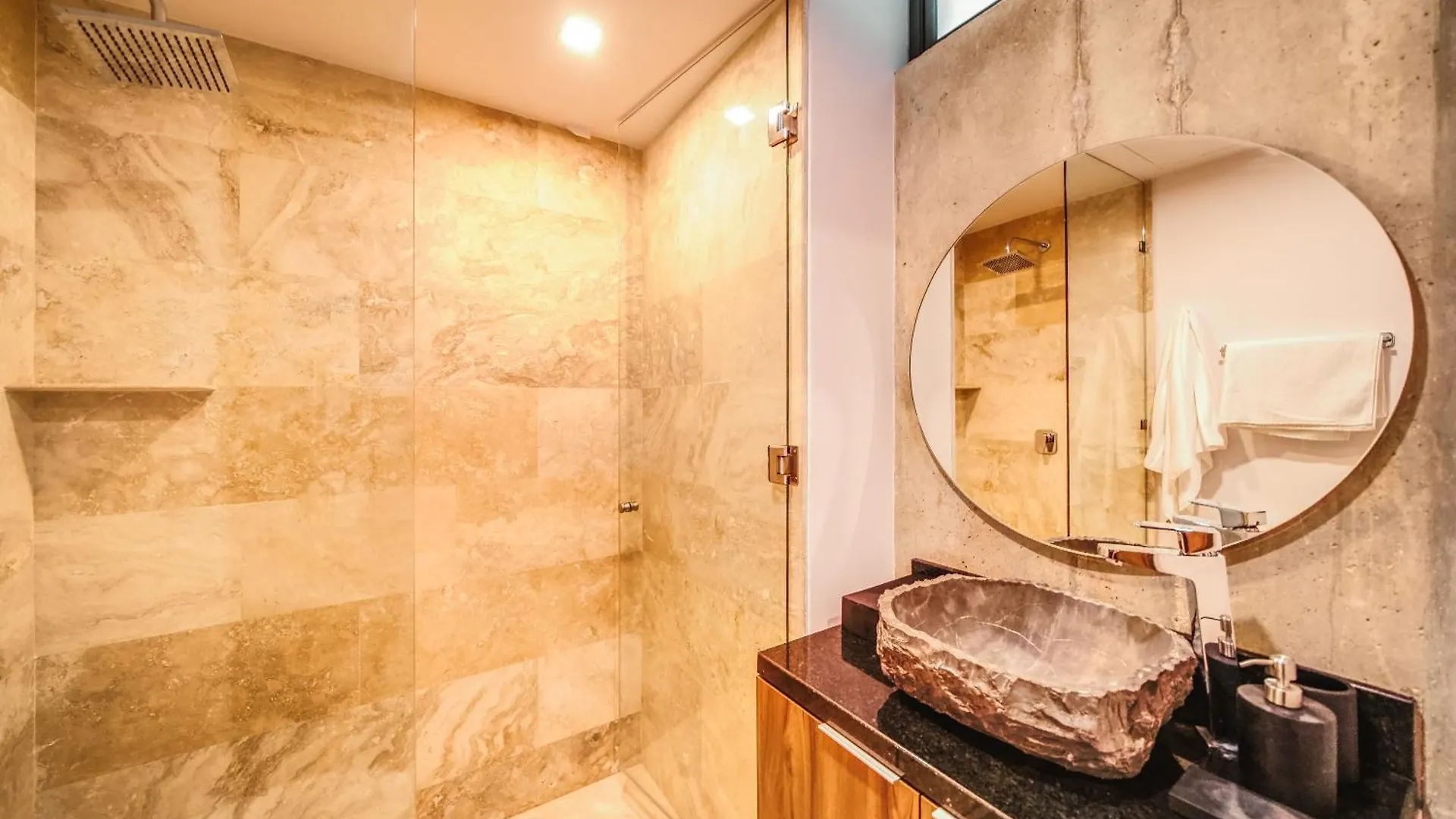 Waterworld 2Br On Cenote Pools And Gym Beach Club Tulum